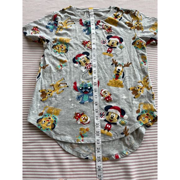 Disney 100 Christmas T-Shirt Juniors M Gray Mickey & Friends Festive Print - Picture 7 of 7